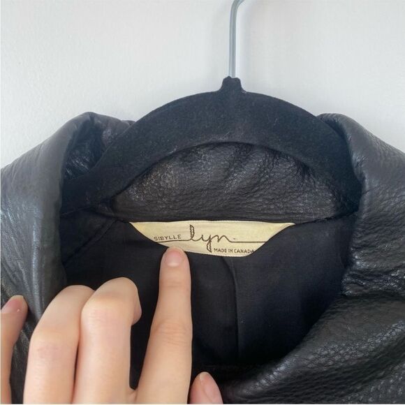 SIBYLLE LYN || vintage leather jacket - Picture 4 of 15